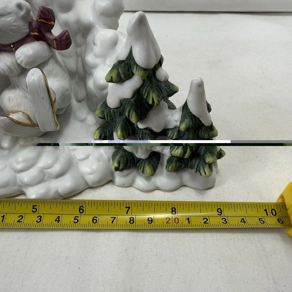 2002 Grandeur Noel Ceramic Christmas Figurine Bear Cubs Snow Holiday Decor‎